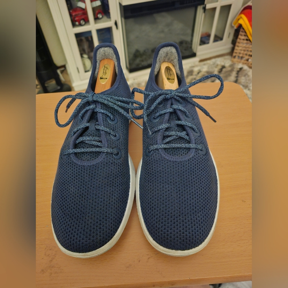 ALLBIRDS Blue Athletic Shoes Sneakers Size 12 SUPER PRE-OWNED!